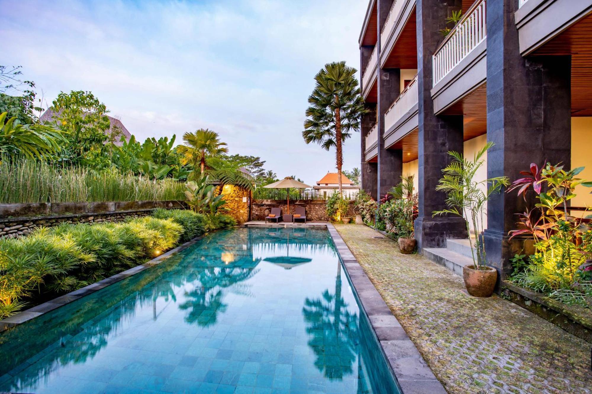 Paon Desa Hotel