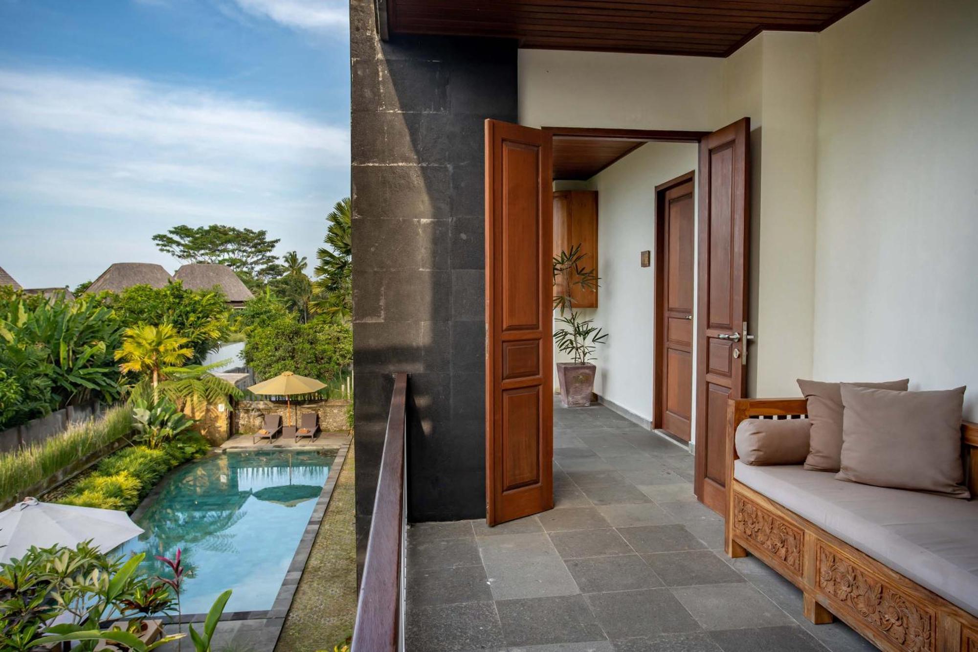 Hotel Paon Desa